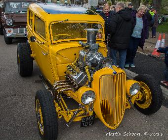 Nice yellow hot rod